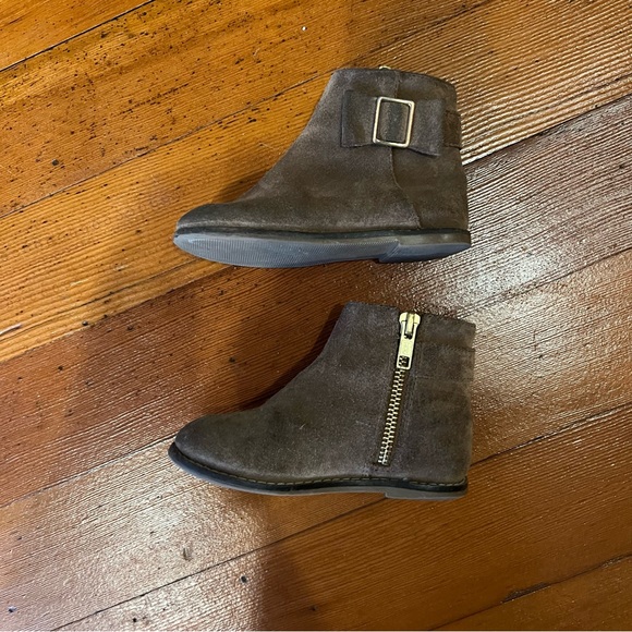 Janie and Jack | Suede Bow Bootie, Praline Brown - Picture 8 of 8